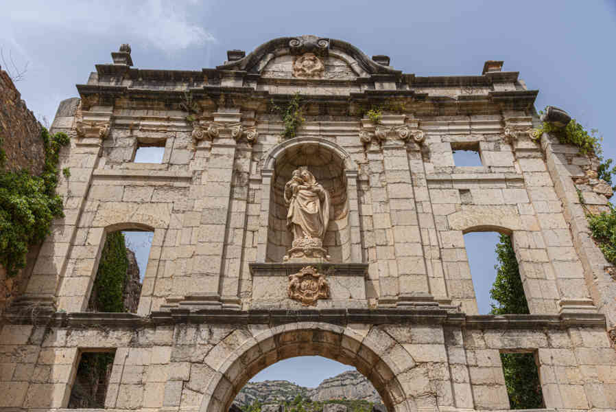 Tarragona - Escaladei 07 - la Cartoixa d'Escaladei - fachada de la Mare de Déu.jpg